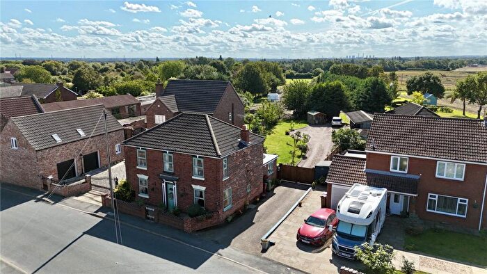 4 Bedroom Detached House For Sale In High Street, Haxey, Lincolnshire, DN9