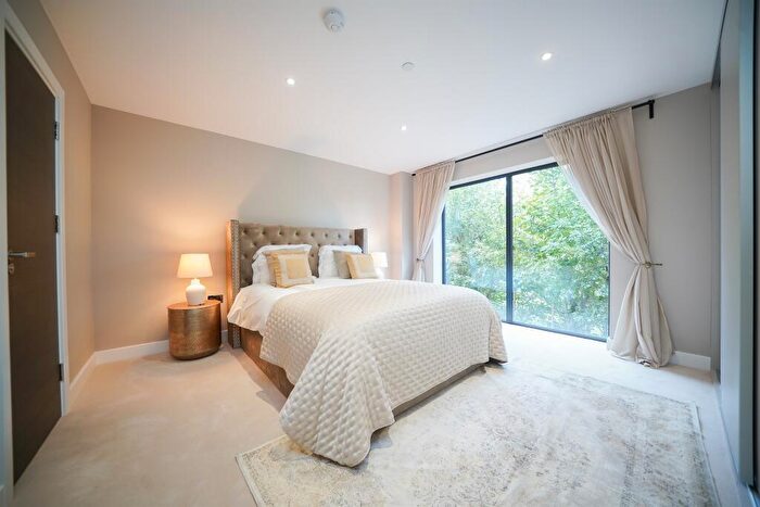 1 Bedroom Apartment For Sale In Coventry Road, Sheldon, Birmingham, B26