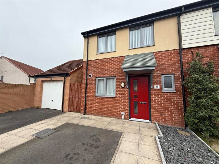 2 Bedroom Semi Detached House For Sale In Iris Grove, Darlington, DL1