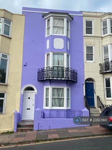 6 Bedroom Terraced House To Rent In Egremont Place, Brighton, BN2