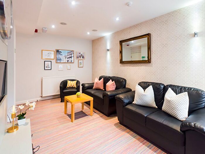 6 Bedroom Terraced House To Rent In Leek Road, Stoke, ST4