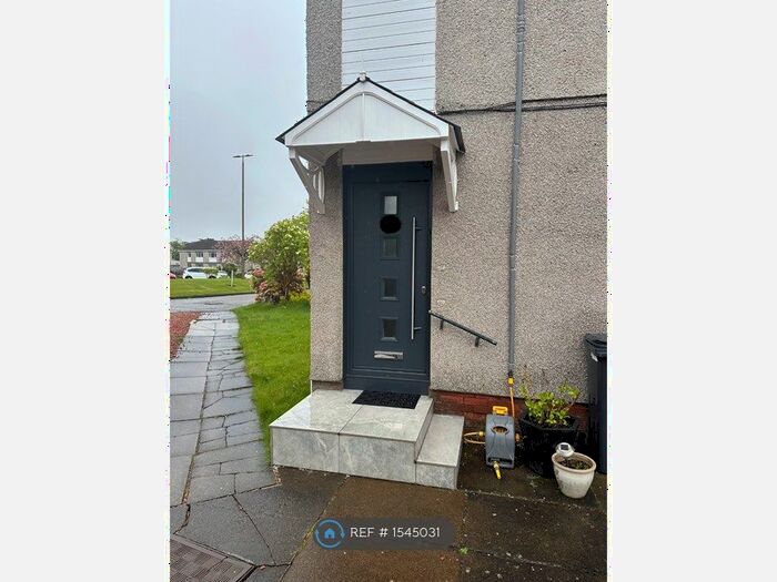 2 Bedroom Flat To Rent In Howdenhall Gardens, Edinburgh, EH16