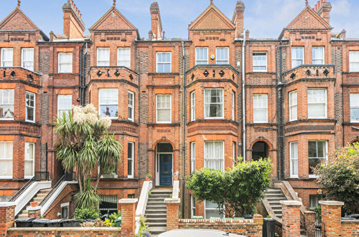 2 Bedroom Apartment For Sale In Greencroft Gardens, South Hampstead, NW6