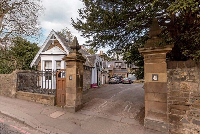 3 Bedroom Link Detached House To Rent In Corstorphine Road, Edinburgh, Midlothian, EH12