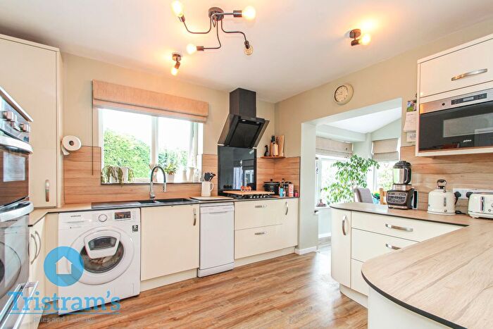 2 Bedroom Detached Bungalow For Sale In Heather Rise, Beeston, NG9