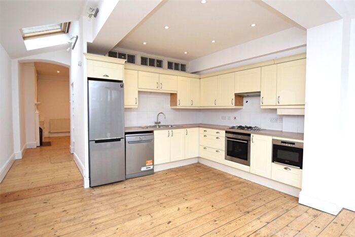 4 Bedroom Terraced House To Rent In Oatlands Road, Oxford, Oxfordshire, OX2