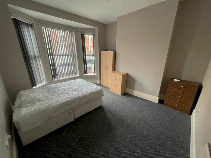5 Bedroom Property To Rent In Vermont Street, Hull, HU5