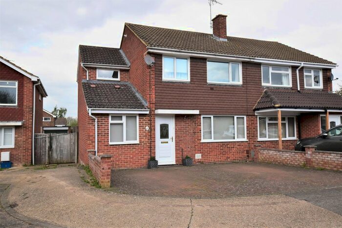 4 Bedroom Semi-Detached House To Rent In Celina Close, Bletchley, Milton Keynes, MK2