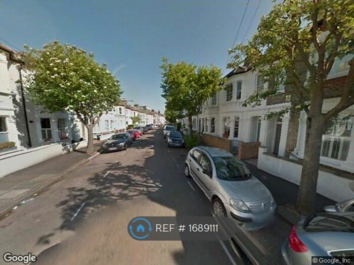 2 Bedroom Flat To Rent In Parma Crescent, London, SW11