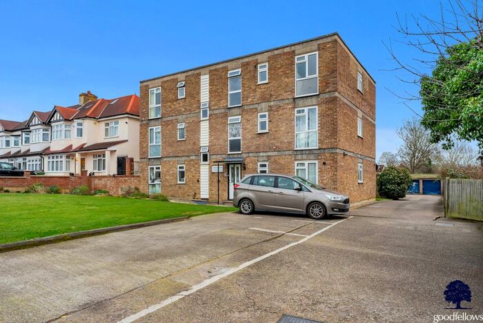 1 Bedroom Flat To Rent In Stonecot Hill, Sutton, SM3