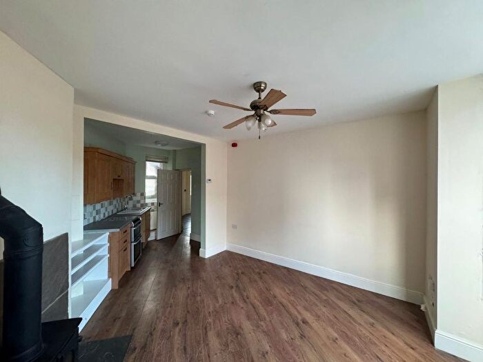 1 Bedroom Flat To Rent In Blackburn Avenue, Bridlington, YO15