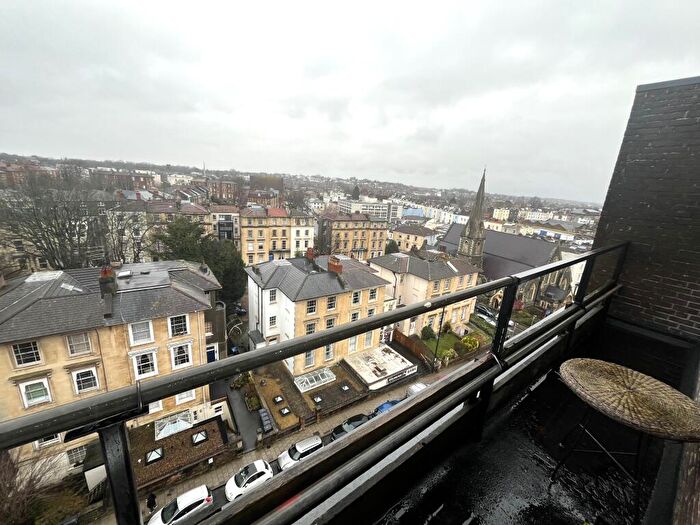 2 Bedroom Flat To Rent In Clifton, BS8 - Photo 2