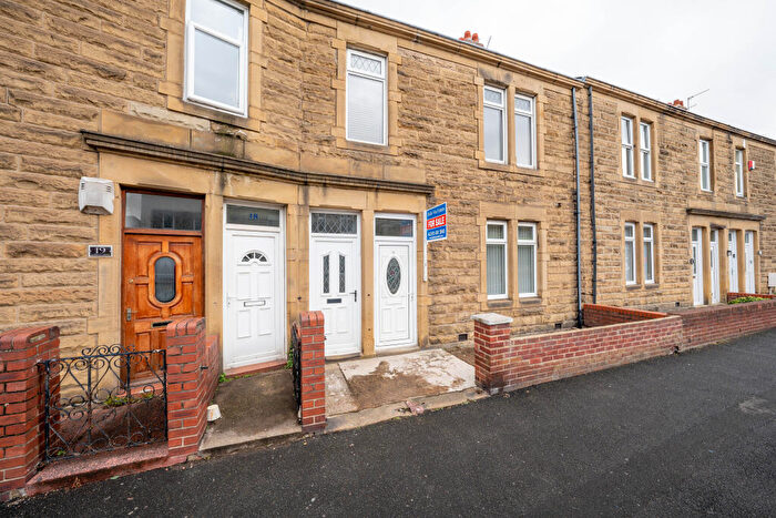2 Bedroom Flat For Sale In Cooperative Crescent, Windy Nook, Felling, Gateshead, NE10