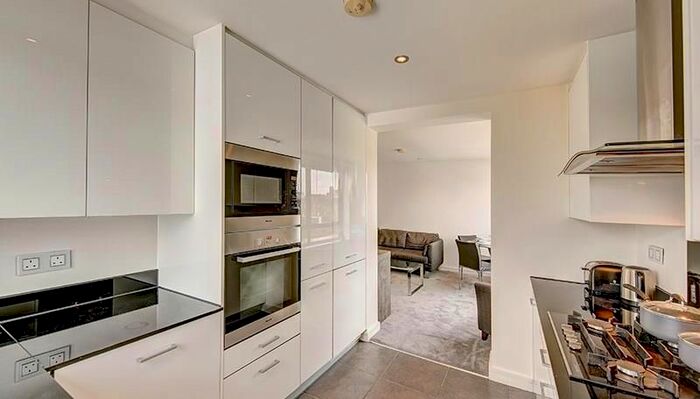 2 Bedroom Flat To Rent In Fulham Road, London, SW3