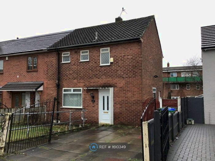 2 Bedroom Semi-Detached House To Rent In Rosthwaite Close, Middleton, Manchester, M24