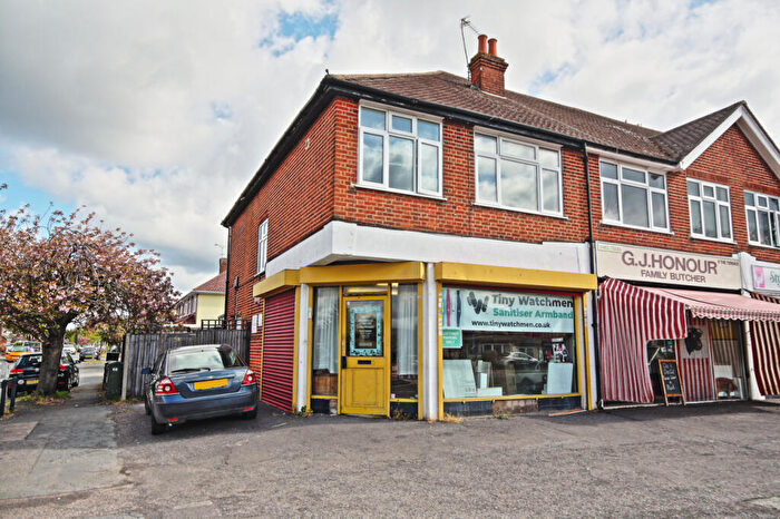 1 Bedroom Flat To Rent In Old Woking, Woking, GU22