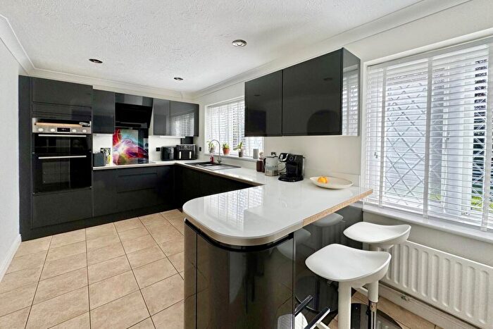 5 Bedroom Detached House For Sale In Charlotte Close, Talbot Village, Poole, BH12