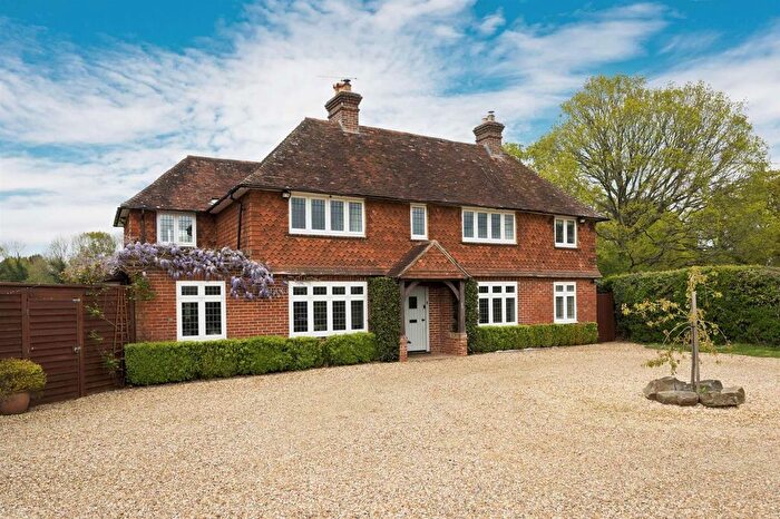 4 Bedroom Detached House For Sale In Plaistow Road, Dunsfold, GU8