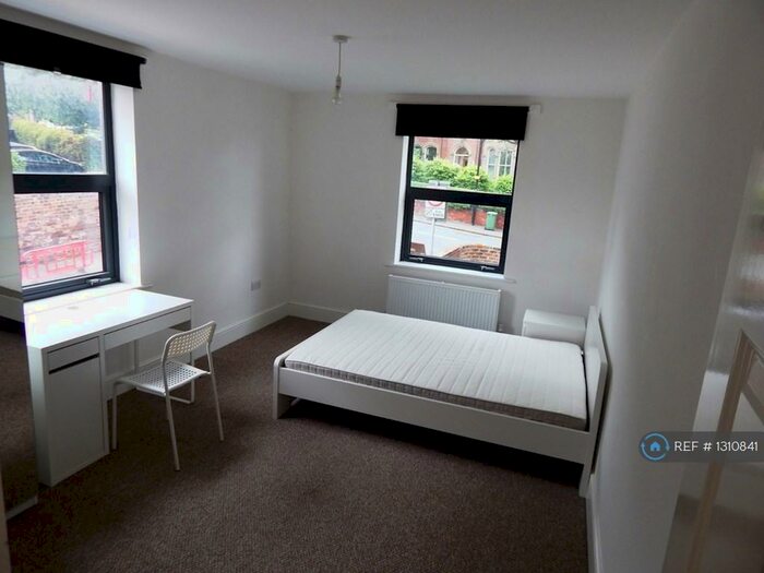 2 Bedroom Flat To Rent In Clarendon Road, Leed, LS2