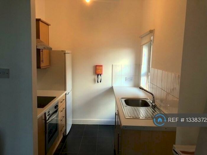 Studio To Rent In Alexandra Road, Sale, M33