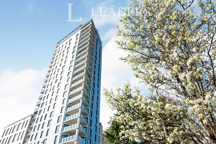 2 Bedroom Flat To Rent In Olympian Heights, Guildford Road, Woking, GU22