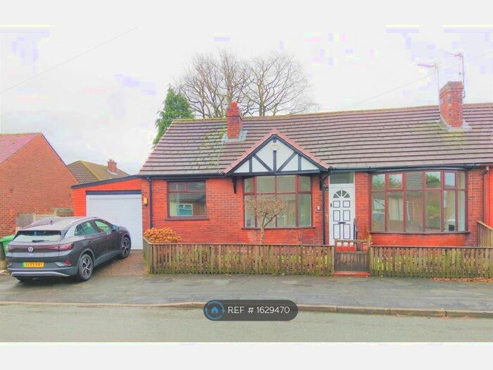 4 Bedroom Semi-Detached House To Rent In Wensleydale Road, Leigh, WN7