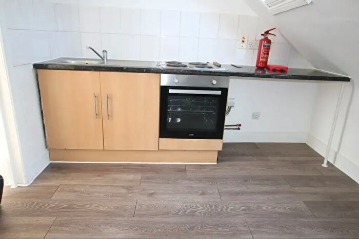 1 Bedroom Flat To Rent In London, SE13