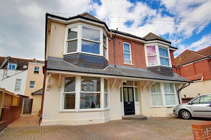 Flat For Sale In Queens Road, Worthing, West Sussex, BN11