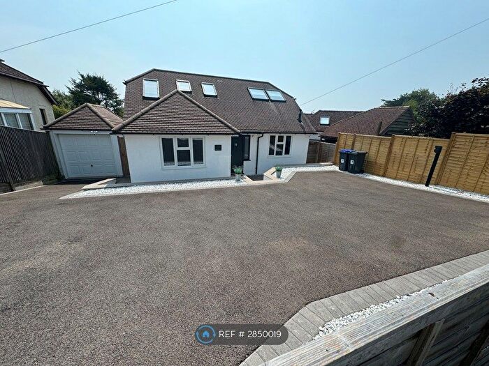 4 Bedroom Detached House To Rent In West Way, Worthing, BN13