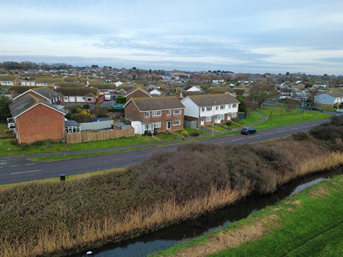 3 Bedroom Semi Detached House For Sale In Sevenoaks Road, Eastbourne, BN23