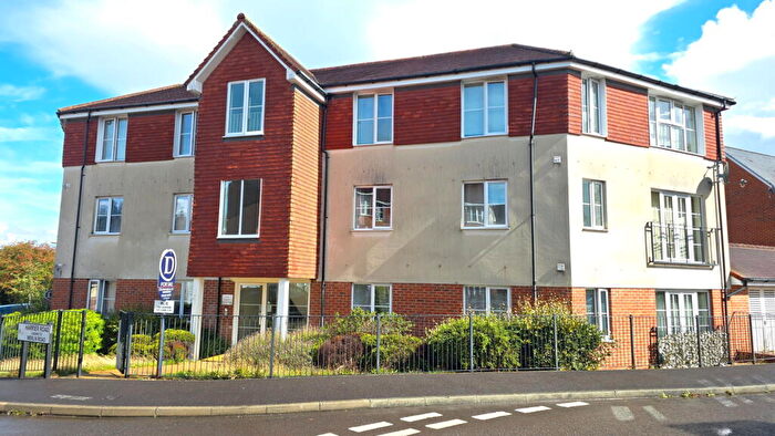 2 Bedroom Flat For Sale In Harrier Road, Bishops Green, Newbury, RG20