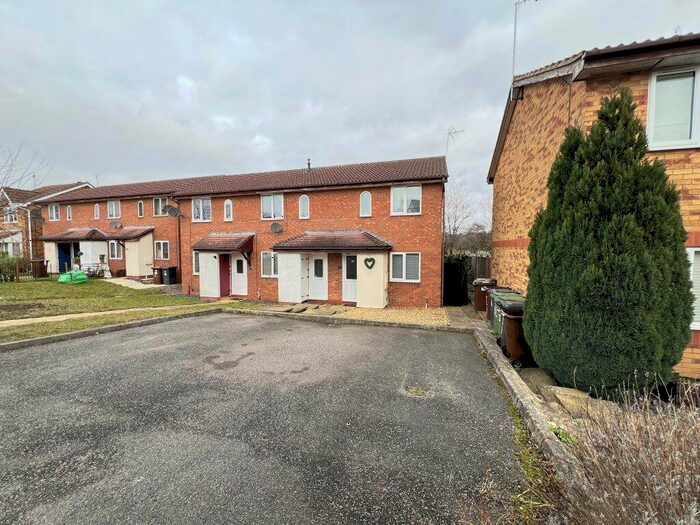 2 Bedroom House To Rent In Inwood Close, Corby, NN18