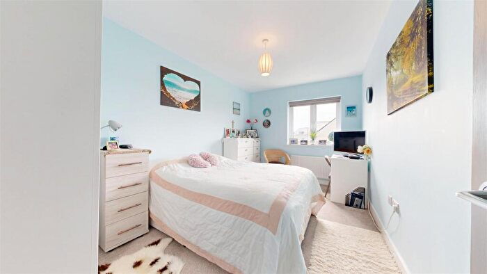 2 Bedroom Semi-Detached House For Sale In Bumpers Lane, Portland, DT5
