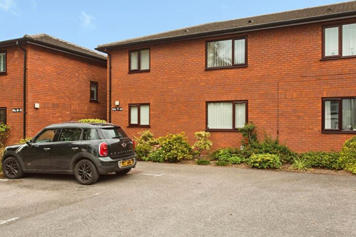 2 Bedroom Flat For Sale In Moss Lane, Leyland, Lancashire, PR25