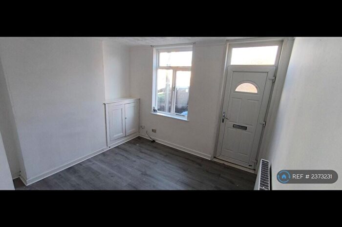 2 Bedroom End Of Terrace House To Rent In Cresswell Street, Worksop, S80