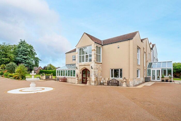 5 Bedroom Detached House For Sale In Hall Garth, Osgodby, Selby, YO8