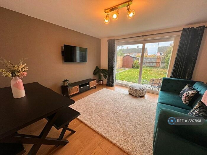 2 Bedroom Semi-Detached House To Rent In Ashvale, Cambridge, CB4