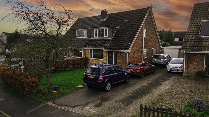 3 Bedroom Semi-Detached House For Sale In Canada Drive, Beverley, HU17