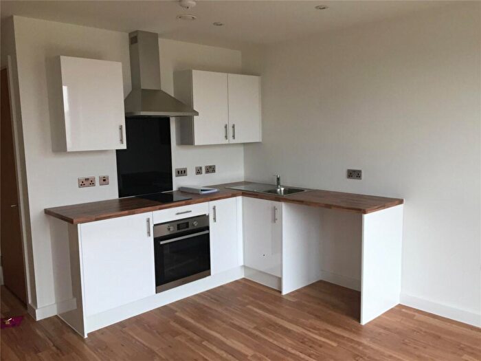 Flat To Rent In Manchester Waters, Pomona Strand, Old Trafford, M16