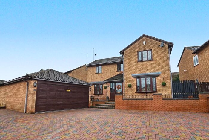 4 Bedroom Detached House For Sale In Russet Drive, Little Billing, Northampton, NN3