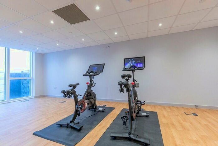 2 Bedroom Apartment To Rent In Centenary Plaza, Southampton, SO19