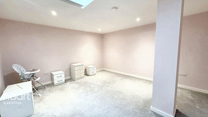2 Bedroom Flat For Sale In South Street, Ilkeston, DE7