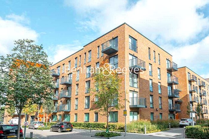 1 Bedroom Flat To Rent In Ashton Reach, London, SE16