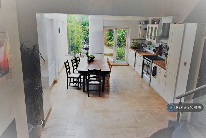 4 Bedroom Terraced House To Rent In Evershot Road, London, N4