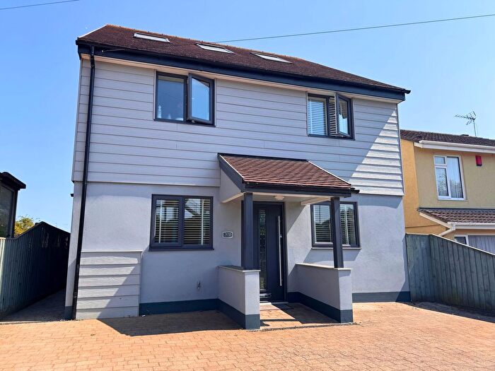 3 Bedroom Detached House For Sale In Bridge Road, Exeter, EX2