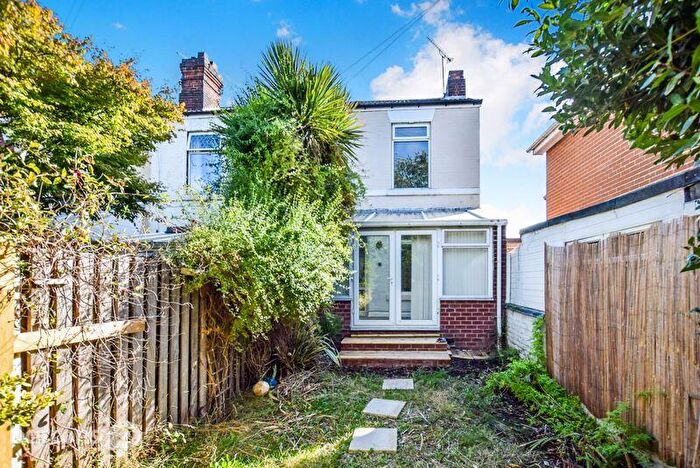 2 Bedroom Terraced House For Sale In Hollybush Street, Parkgate, S62