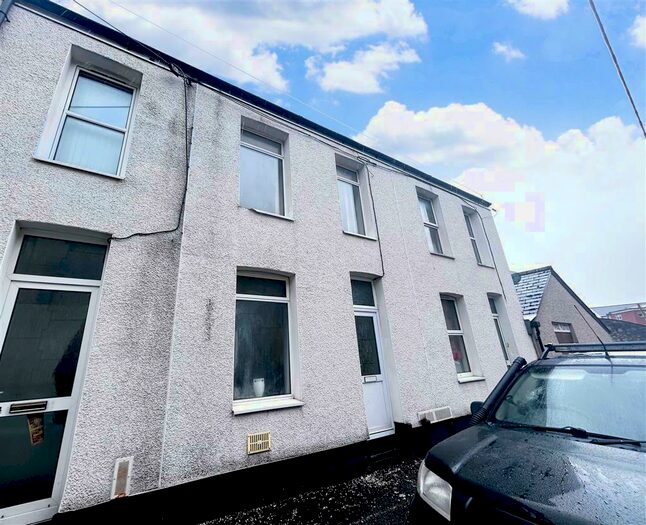 3 Bedroom House To Rent In Osborne Road, Pontypool, NP4