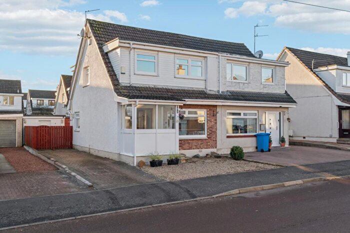 3 Bedroom Semi-Detached House For Sale In Mainsacre Drive, Stonehouse, ML9