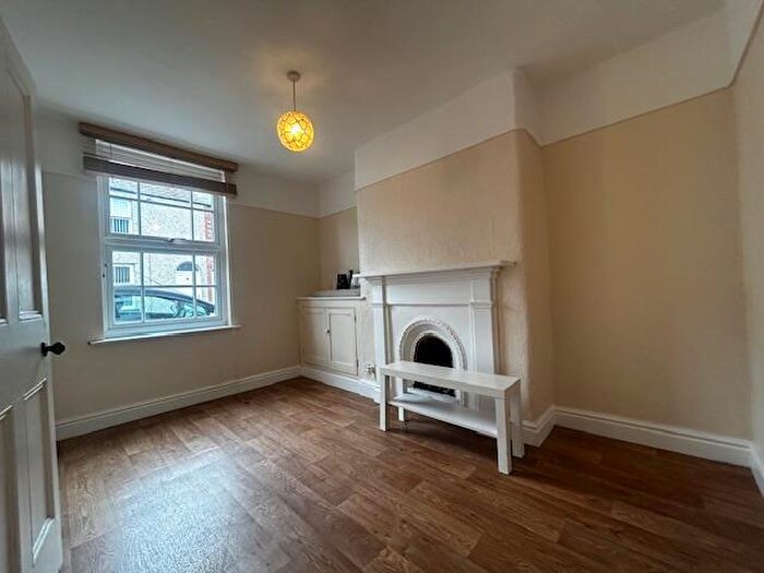 2 Bedroom End Of Terrace House To Rent In Gladstone Street, Mold, CH7