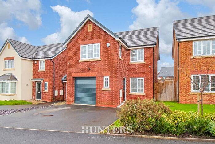 4 Bedroom Detached House For Sale In Blencathra Close, Middleton, M24